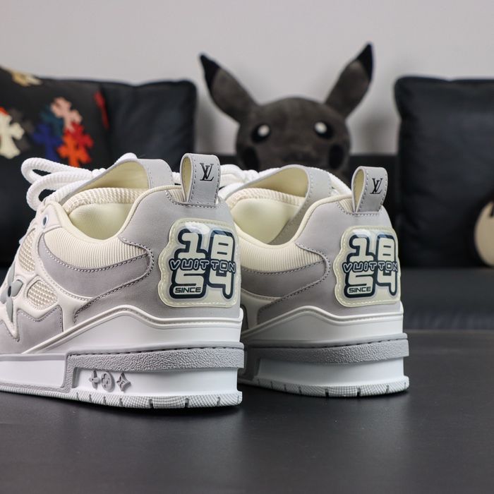 Louis Vuitton skate grey