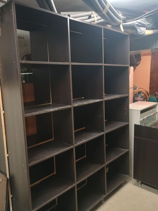 Обзавеждане за магазин или заведение