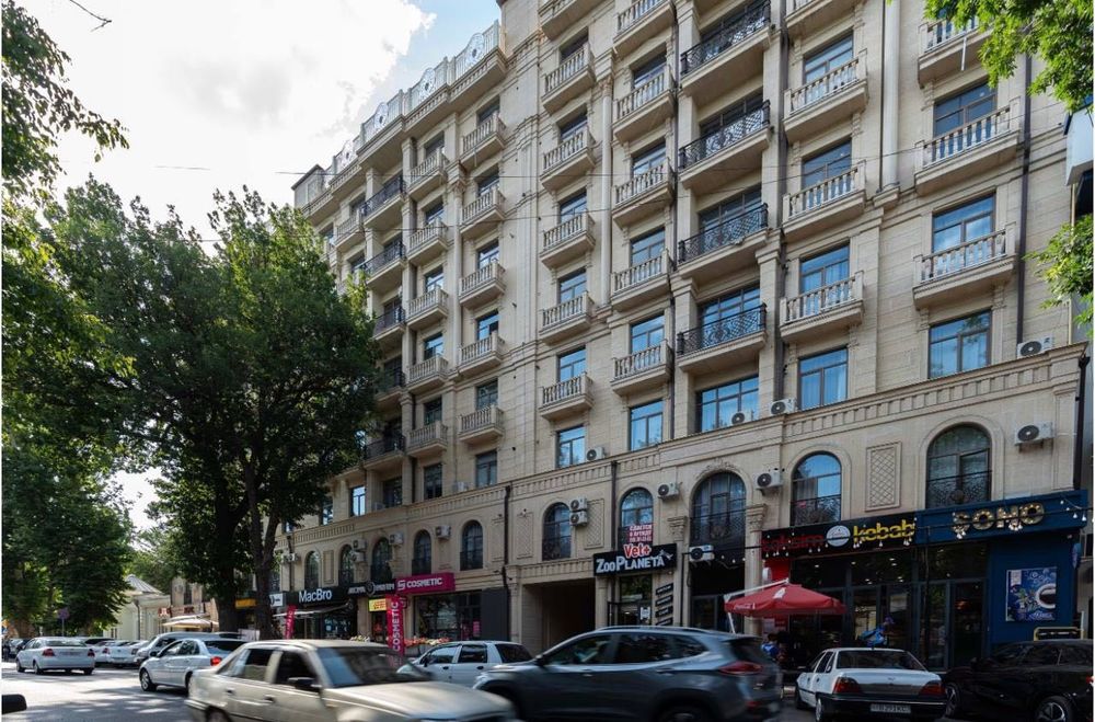 Продается 4 комнатная квартира коробка Ц-1, кафе Бибигон Мирзо Улугбек