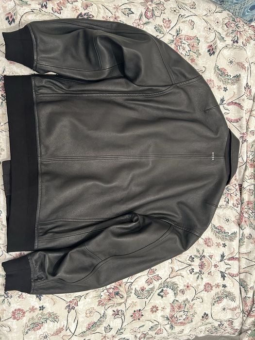 Geaca piele Hugo Boss NOUA!