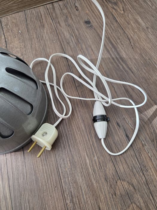 Лампа ,ретро ,метална