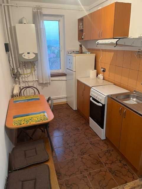 Ocazie, apartament cu doua camere renovat gata de inchiriat.