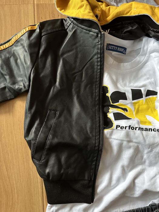 Set jacheta piele ecologica cu pantaloni blug si tricou