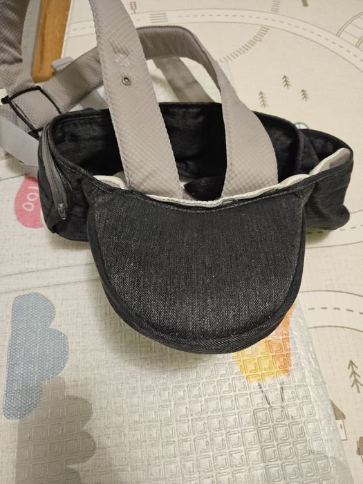 Кенгуру седалка Opalberry с модификация за преразпределяне на тежестта