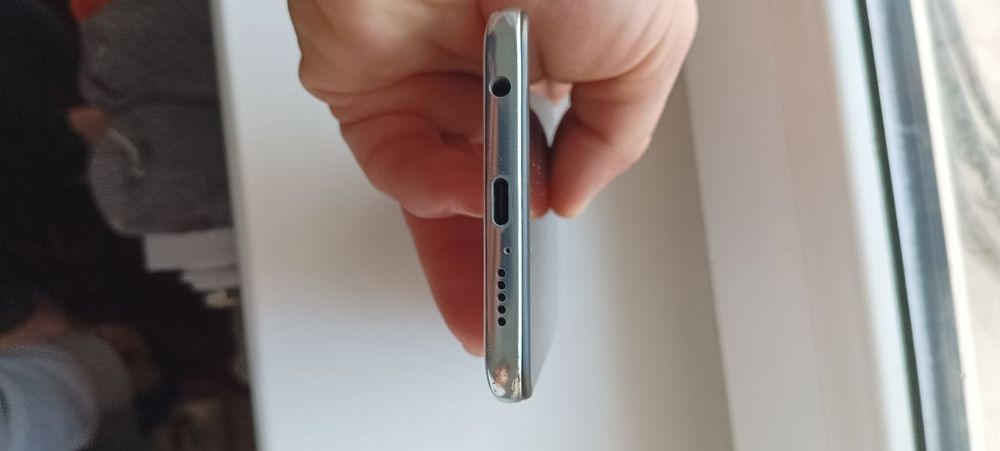 telifon sotiladi ishlashi zór ózimniki holati yahshi mi 9 s