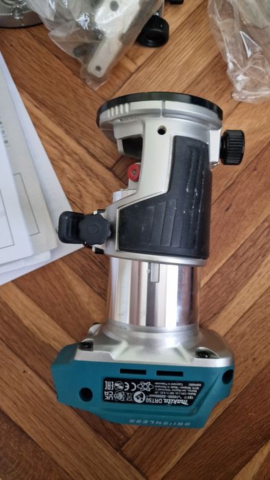 Акумулаторна челна оберфреза Makita DRT50ZJX2