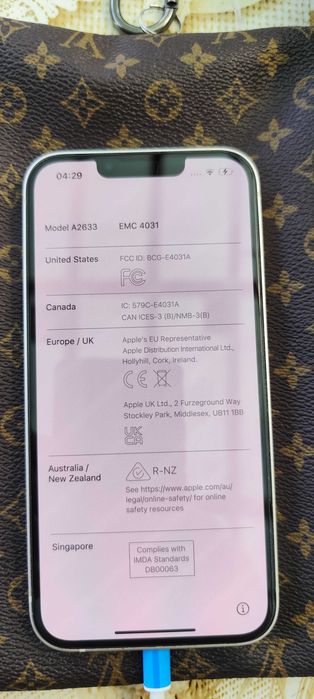 Iphone 13 plus AirPods 3 (Model A2565)