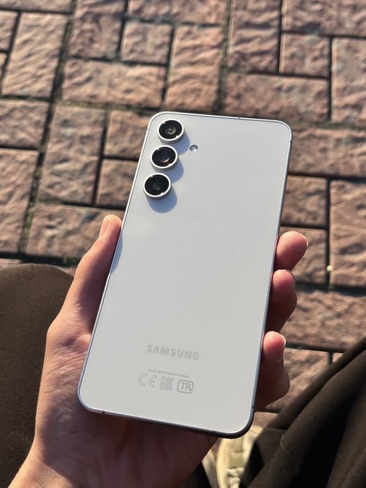Samsung Galaxy S24FE Обмен или Продажа
