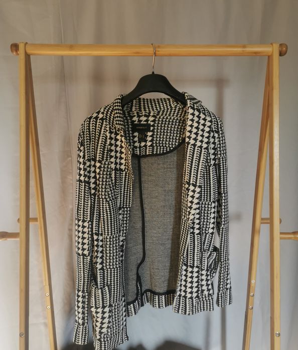 sacou Mango Suit cu model