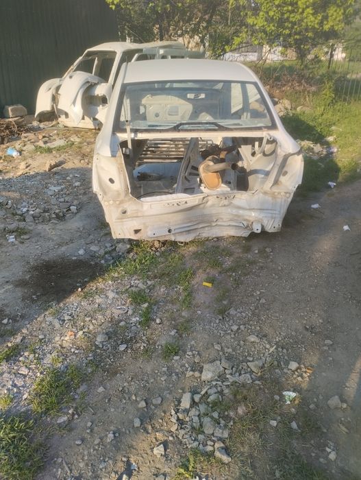 Кузов кобалт аваренни сотилади