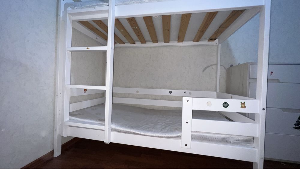 Кровать детская двухярусная