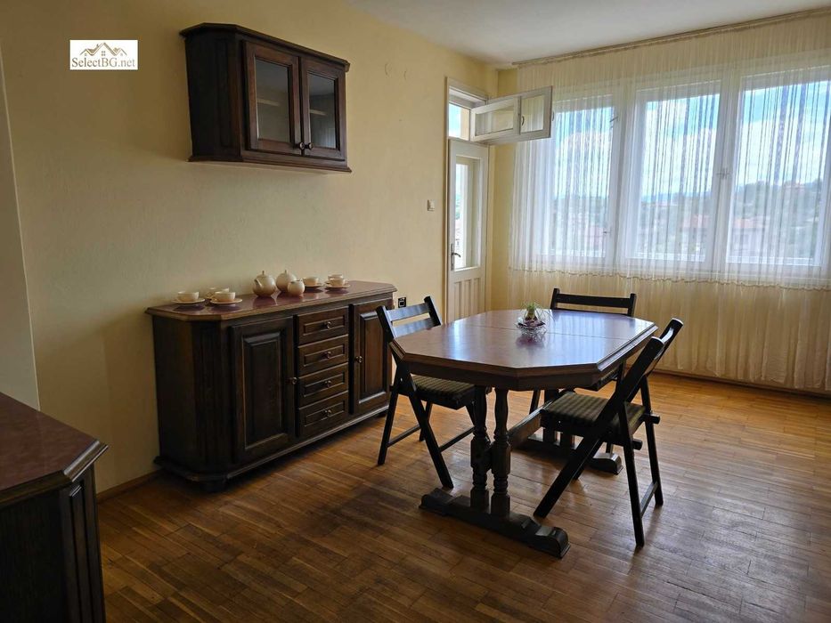Продава се Многостаен апартамент в Дебелец - 157 кв.м за 924 €/кв.м - Снимка #1
