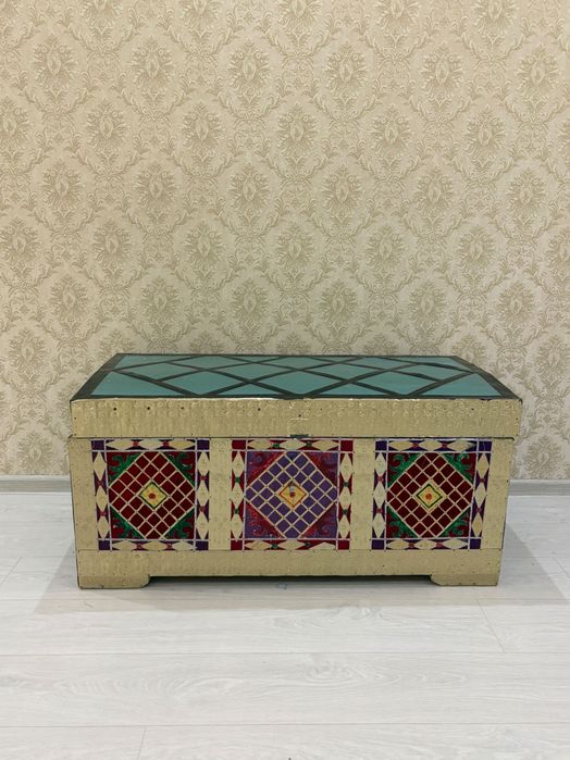 Ескі Сандық сатылады