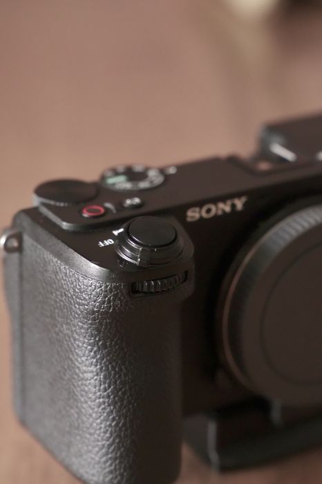 Продаю камеру сони/Sony a6700