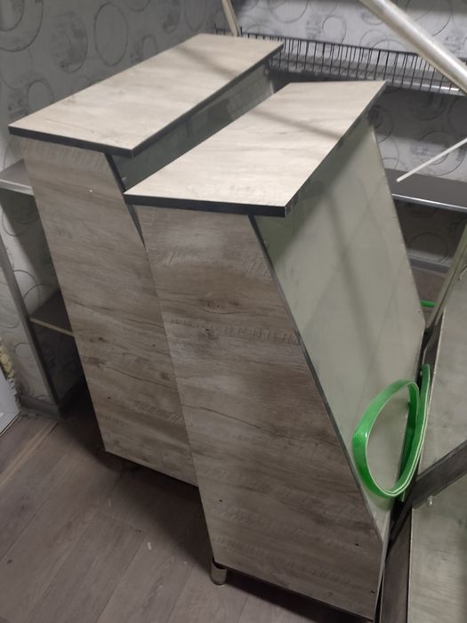 Магазин полка сотилади