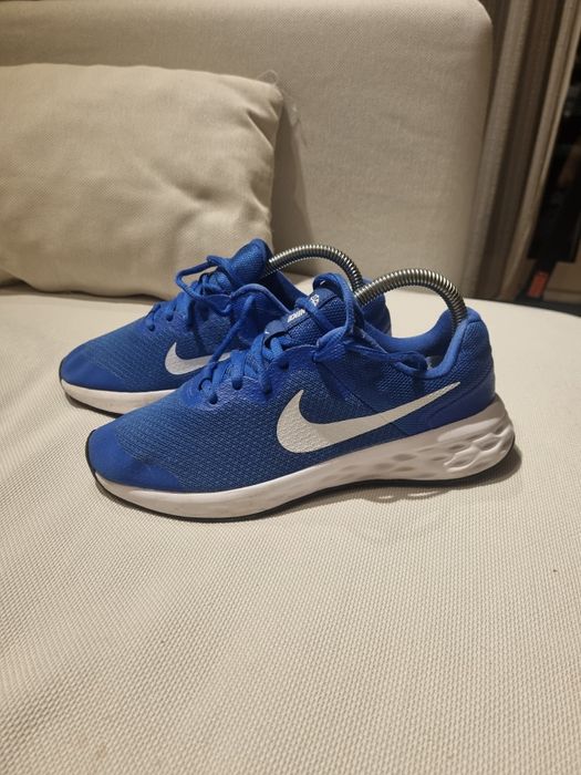 Мрежести маратонки Nike, 37.5