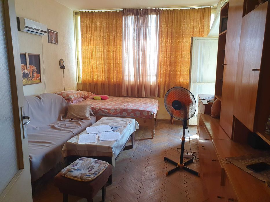 Гарсониера,монолит,47 кв.м.,ет.6,кв.В.Левски