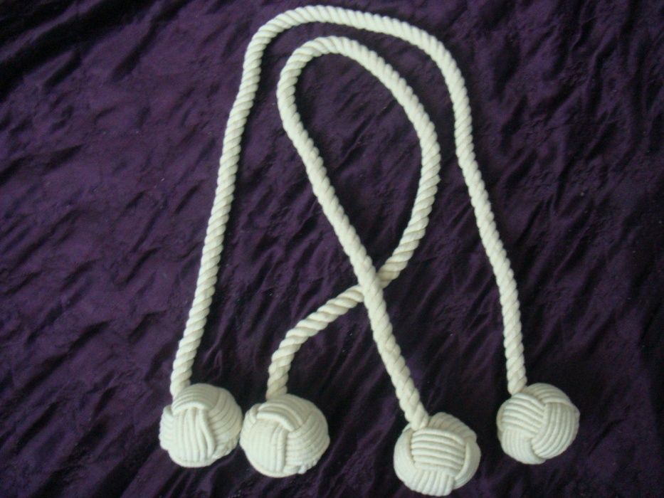 Пискюли за пердета