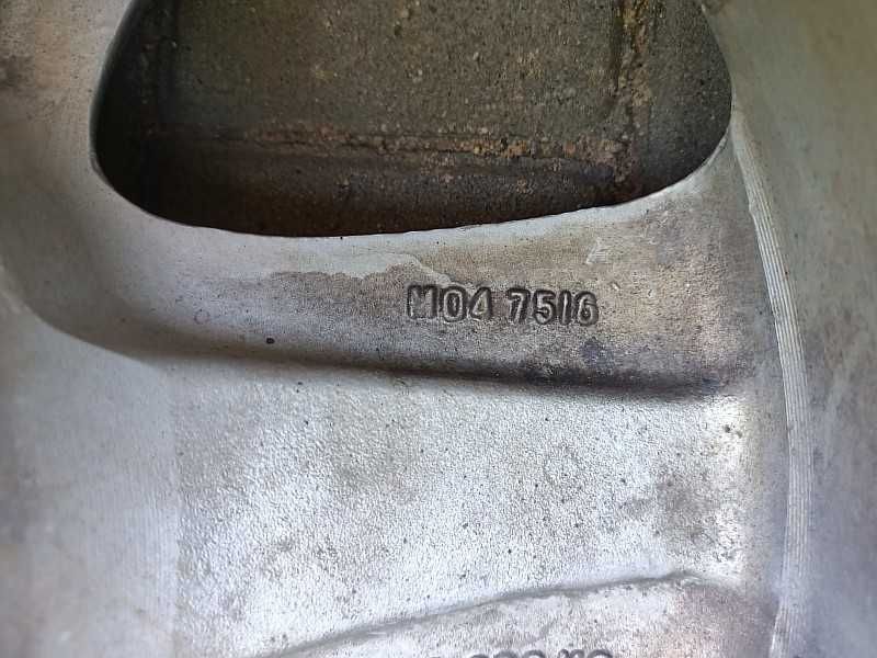 Продам легкосплавные диски на Mercedes W211