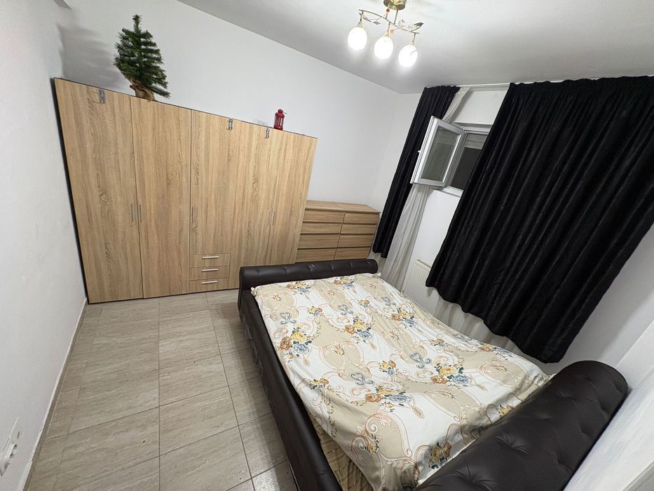 Vând garsonieră mobilată