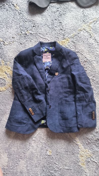 Продам детские Пиджаки 1-2-3-5-6 лет