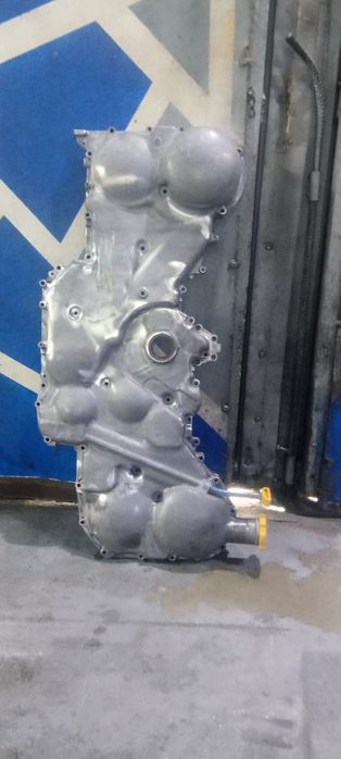 Продам крышки ГРМ EZ30. Торг имеется 55000