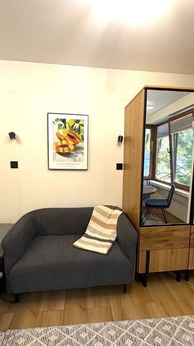 Дава се под наем Едностаен апартамент в София, Център - 30 кв.м за 628.32 € - Снимка #3