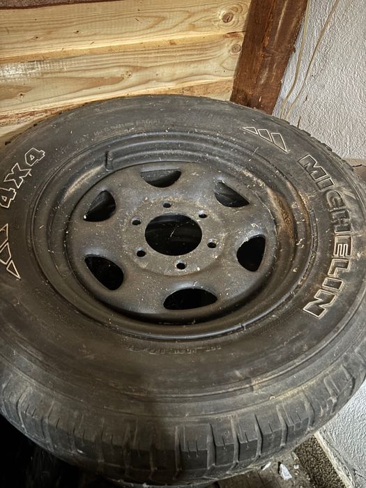 Гуми с джанти 6х139,7