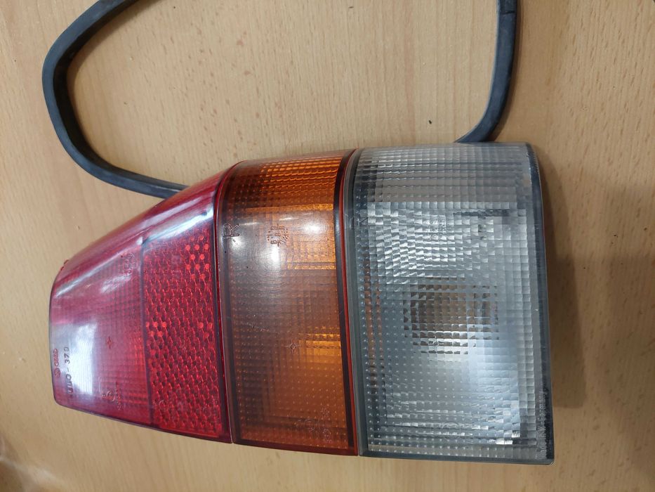 Разни авточасти и аксесоари за разни, стари автомобили