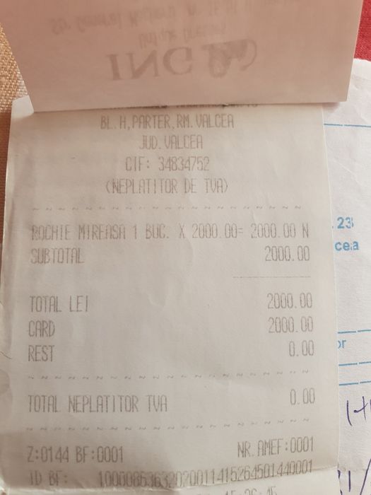 Vand rochie de mireasa