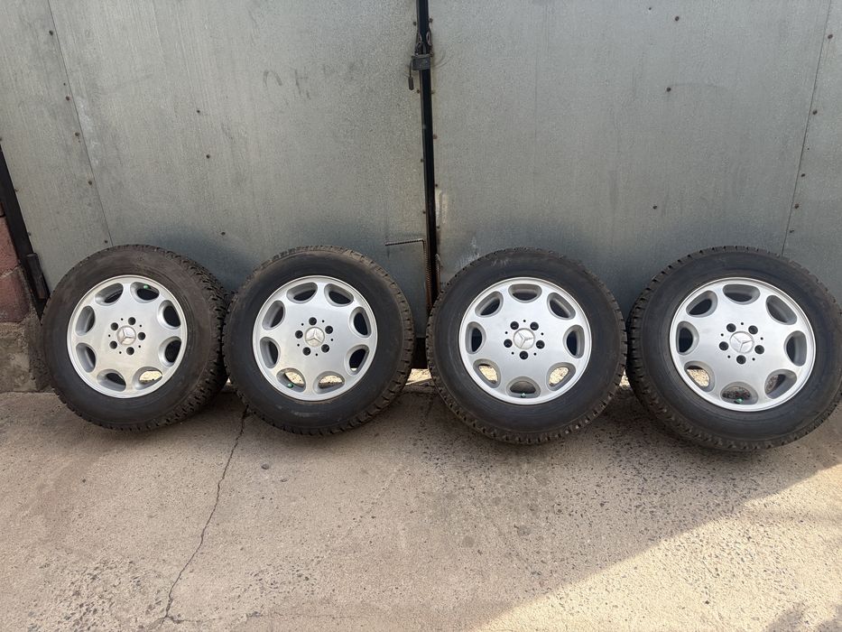 Продам диски с резиной от мерседеса