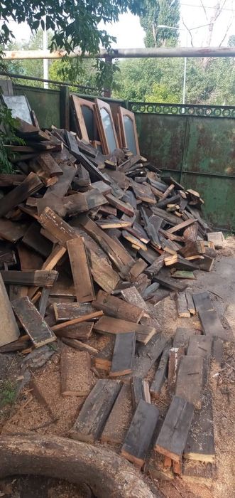 Дрова из под сарая
