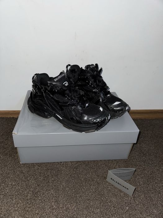 Gucci, balenciaga, louis vuitton, valentino