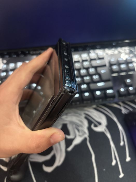Nintendo Switch + 250GB MicroSD + Зарядно