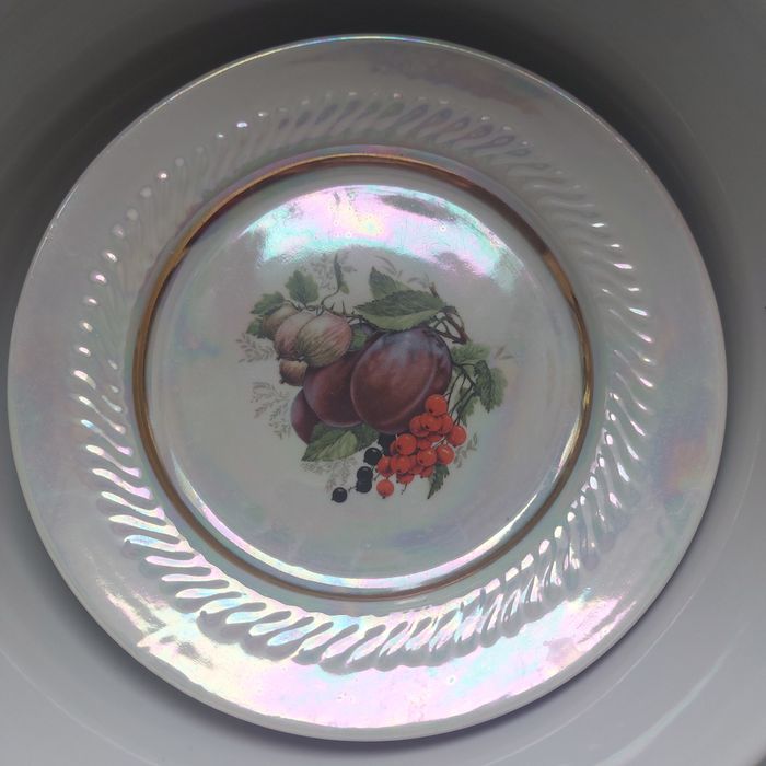 Продам фарфоровую посуду