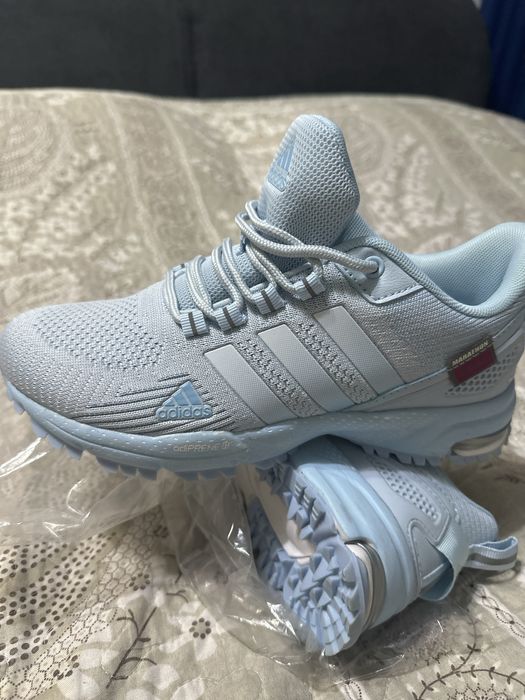 кроссовки женские