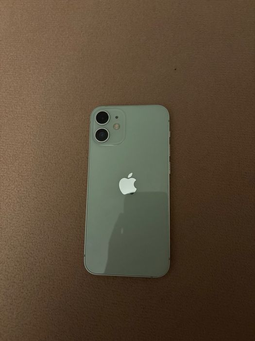 ОБМЕН,12 мини 128 гб акум 77 ,в хоршем состоянии,в ремонте не был