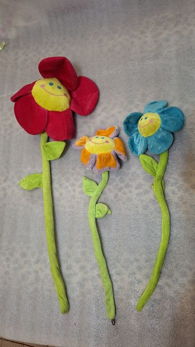 Игрушки цветочки.