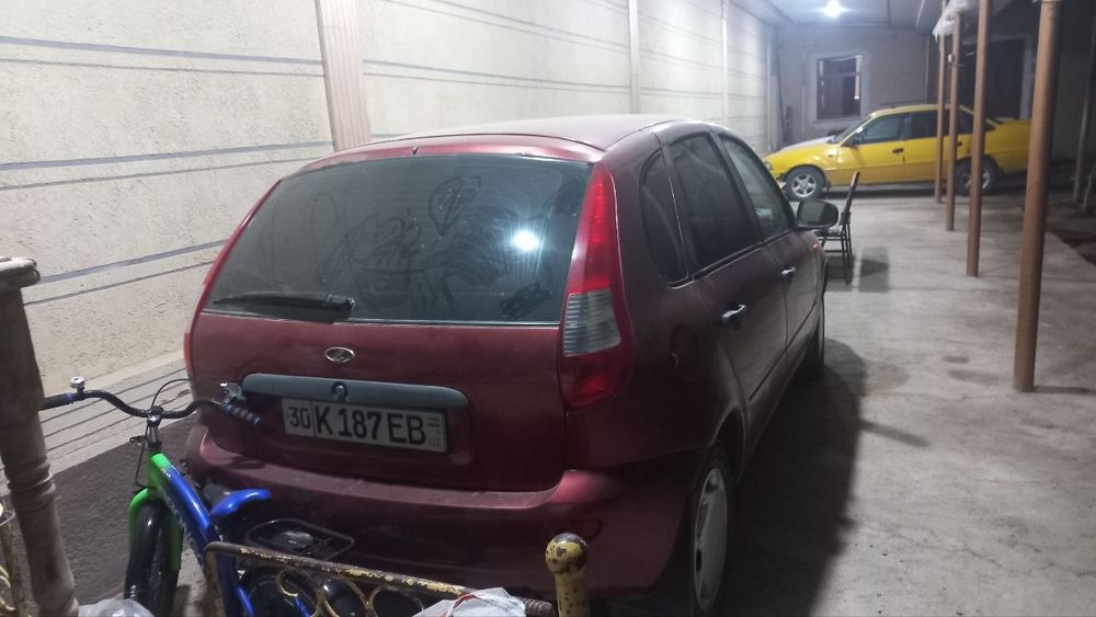 Lada kalina sotiladi