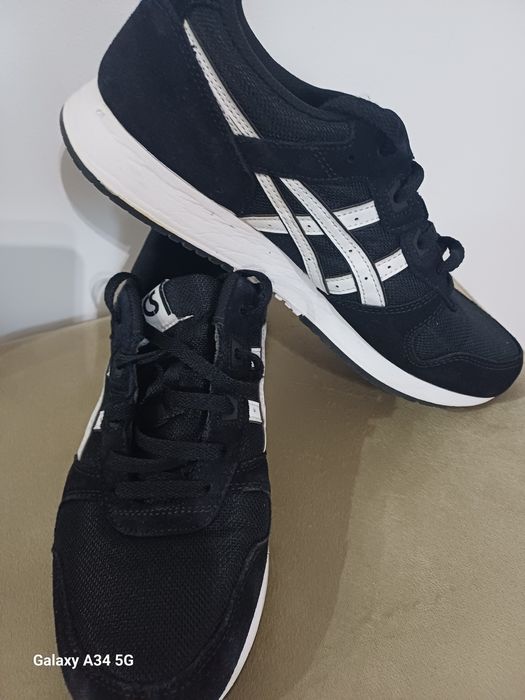 Мъжки обувки asics