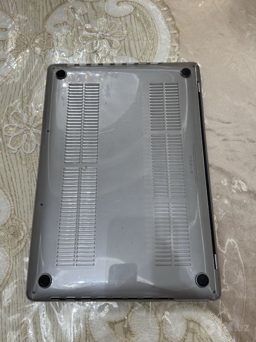Macbook pro i7 16/256