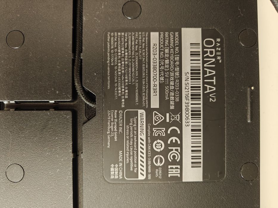 Настолен компютър + извит монитор + RGB клавиатура