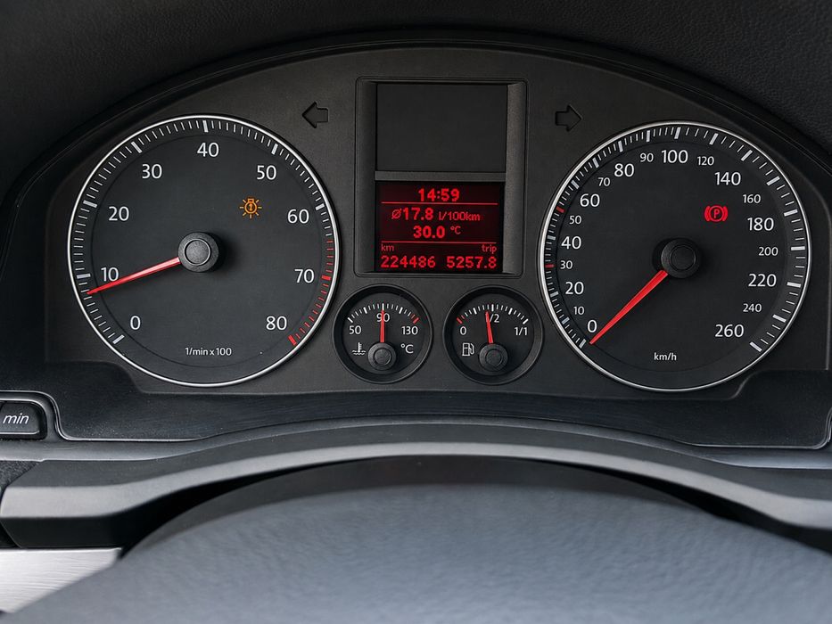 Volkswagen EOS 1.6 FSI Cabrio | 2006| 115 CP | 224.500 km | 2790 Euro  negociabil