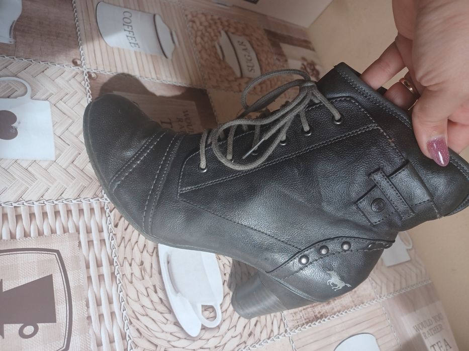 Ghete mustang botine 40