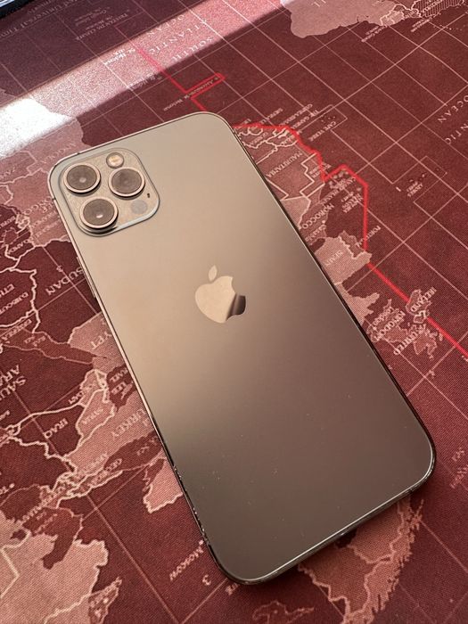 продам айфон 12 про