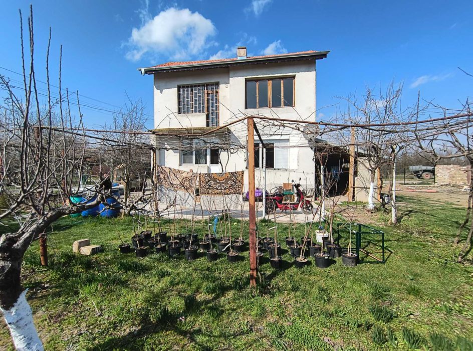 Тухлена къща в с.Боздуганово