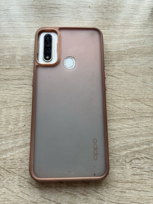 Oppo a31 в хорошом состояний но экран разбита