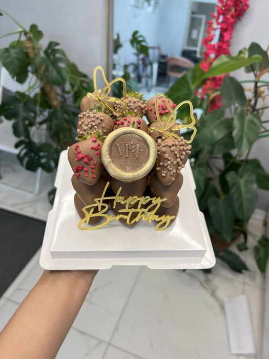 Клубника в шоколаде Астана