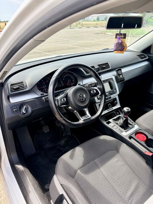 Volkswagen Passat B7 2012 2.0 TDI 140 CP
