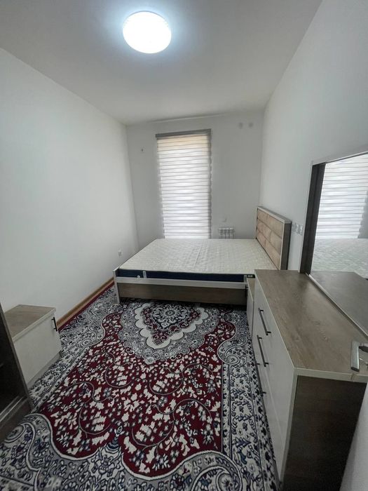 Чирчик  Шахрида  Ижарага  Квартира 3 хонали Танк олийгохи Лётний час